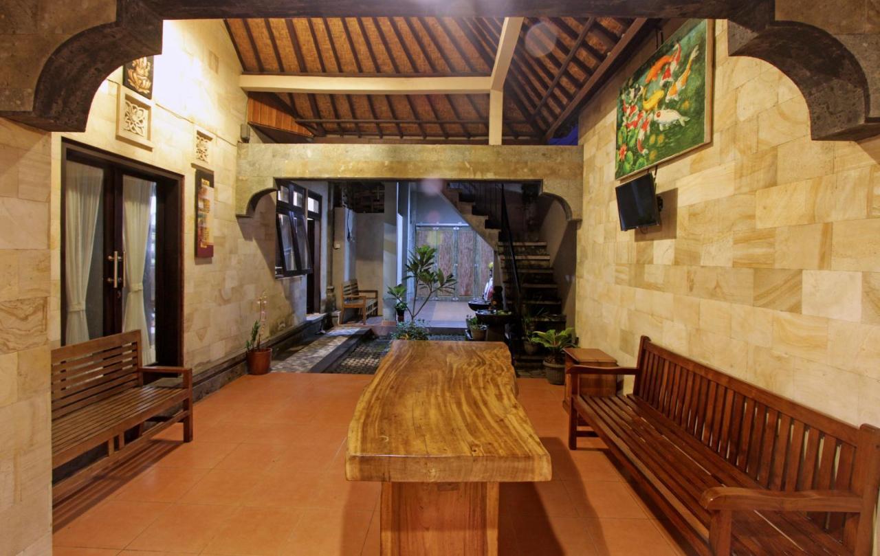 Sari House Ubud - Balinese Style Homestay Dış mekan fotoğraf